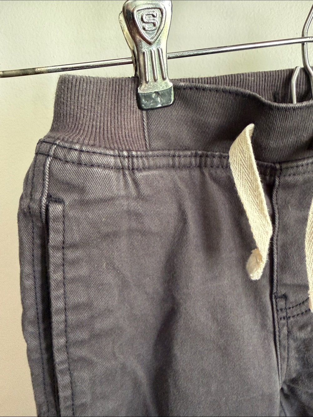 Hanna Andersson Slim Fit Twill Pull-On Pants 120 (6-7) soft black boys - Picture 4 of 7